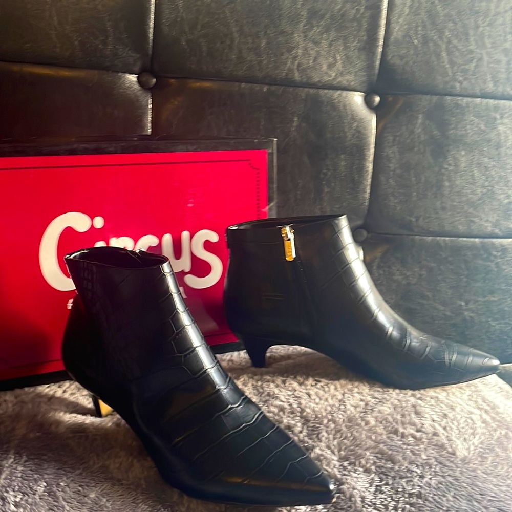 NIB. CIRCUS BY SAM EDELMAN Boots 8 1/2